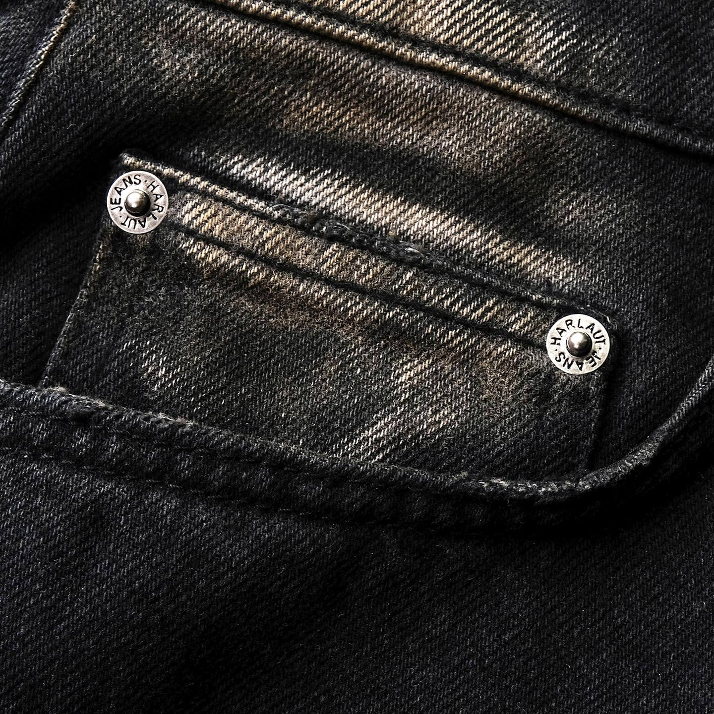 101 RELAXED JEAN - DISTRESSED BLACK - Image 4